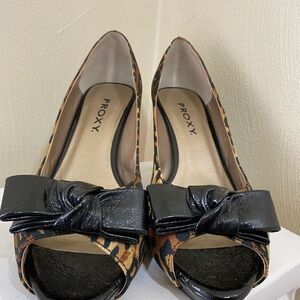 Proxy Animal Print Heels Black/Brown/Tan. Sz 11 M
